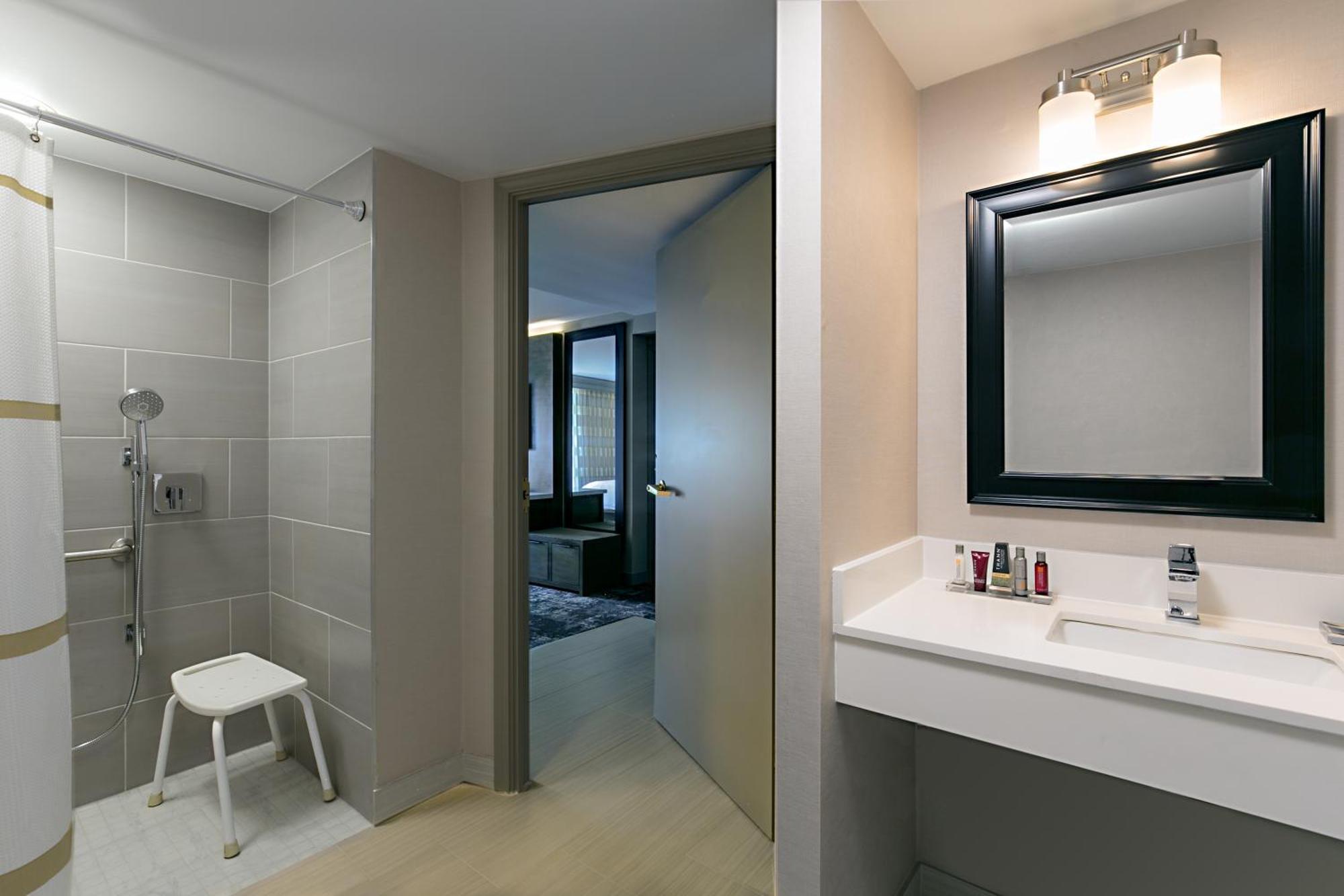 Marriott Dallas Las Colinas Irving Exterior foto