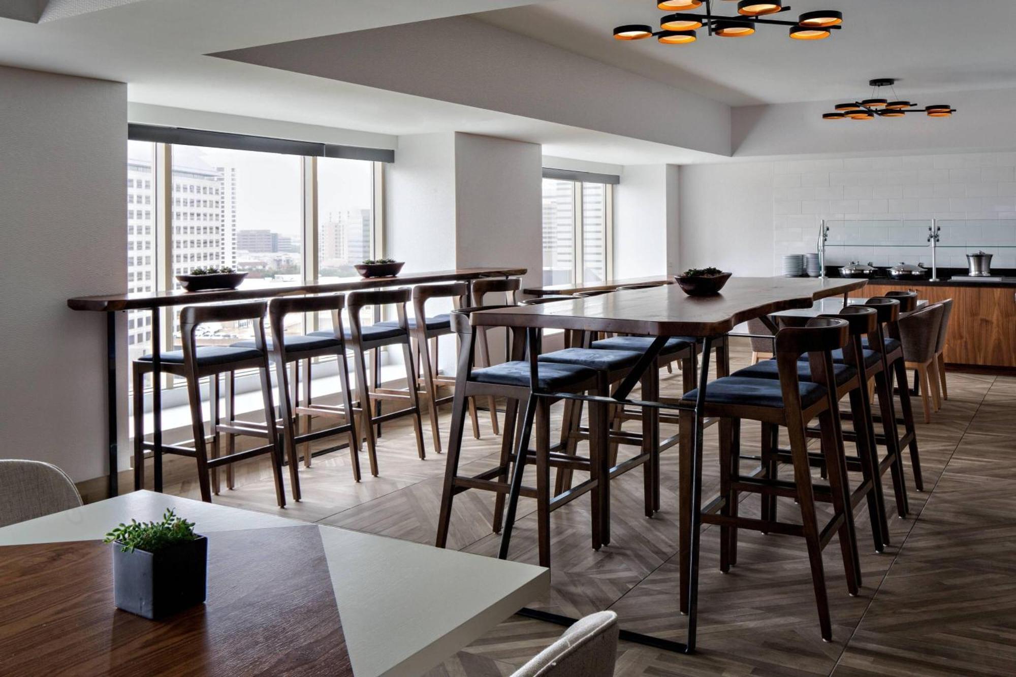 Marriott Dallas Las Colinas Irving Exterior foto