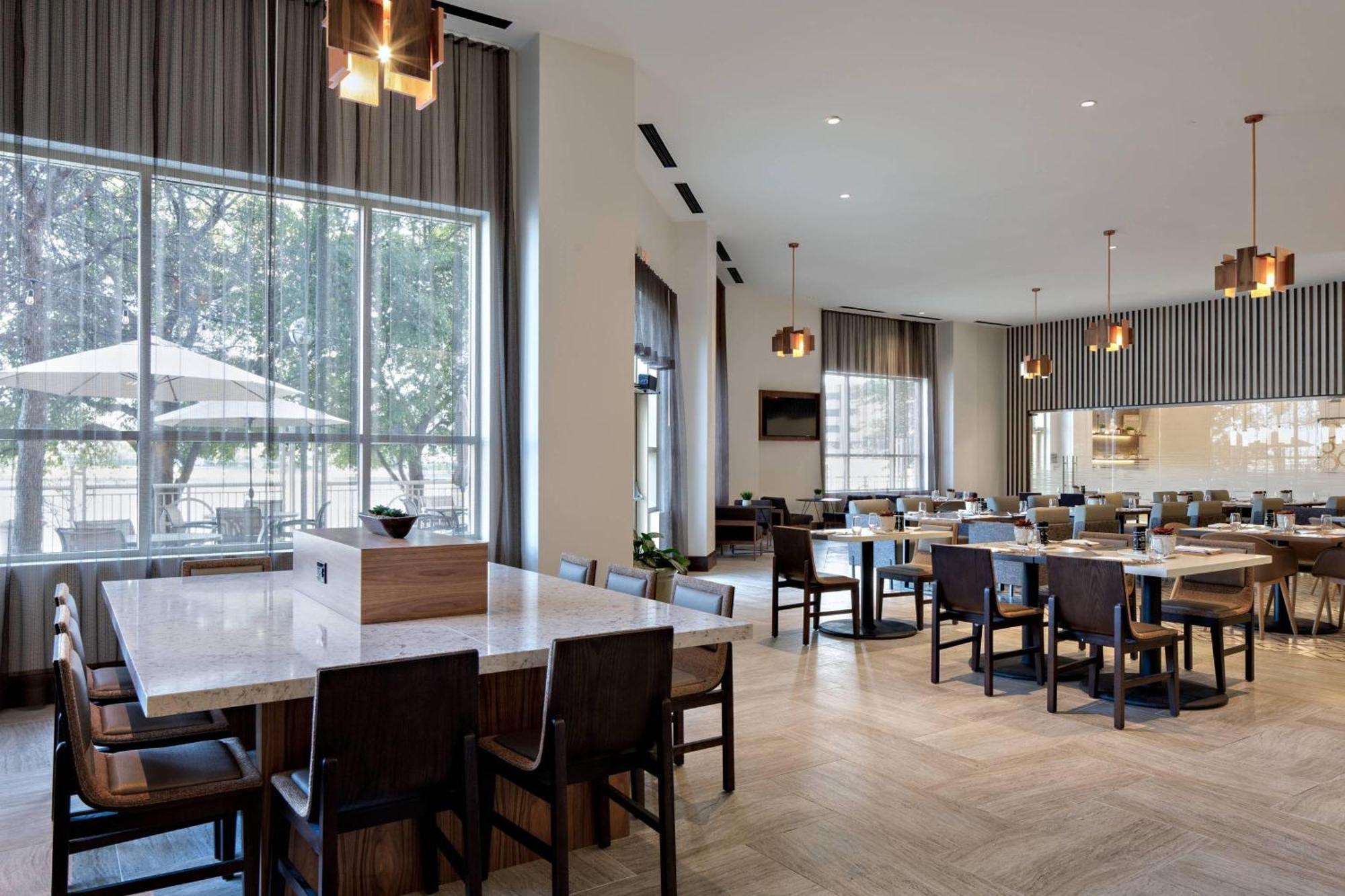 Marriott Dallas Las Colinas Irving Exterior foto